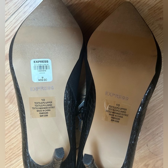 Express Booties - Picture 3 of 6